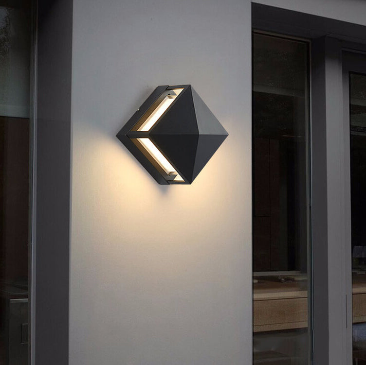 Lampe Solaire d'Extérieur LED - Résistante aux Intempéries et Économique
