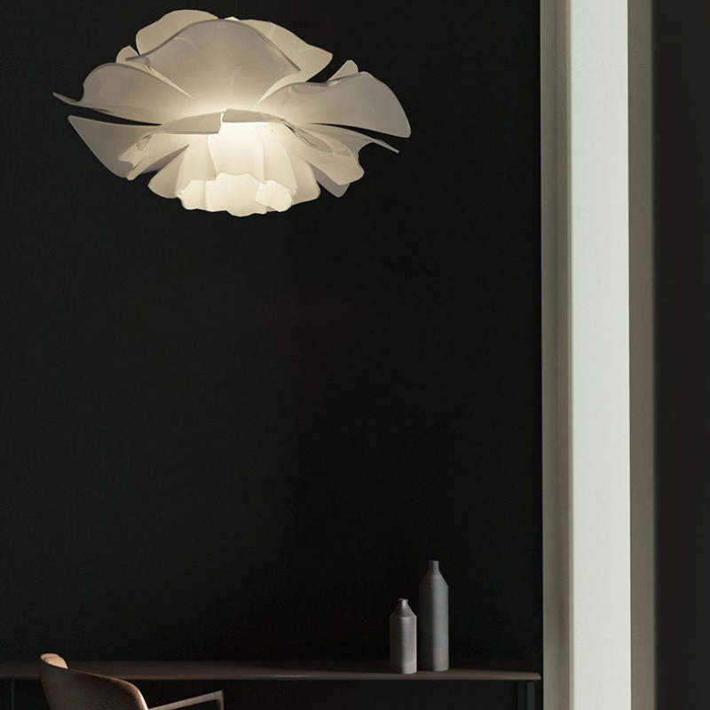 Lumière Suspendue Florale Moderne - Élégance et Ambiance Accueillante
