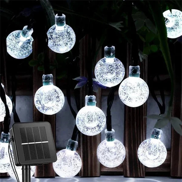 Guirlande Lumineuse Solaire d'Extérieur - Éclairage Féérique Résistant aux Intempéries