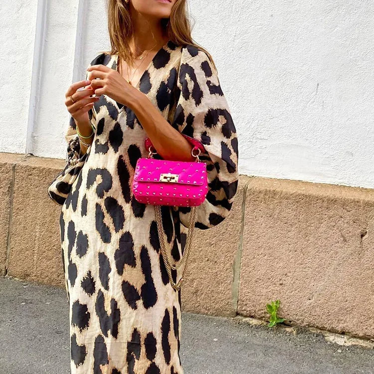 Robe Imprimé Léopard Élégante - Décolleté en V et Manches Lanternes