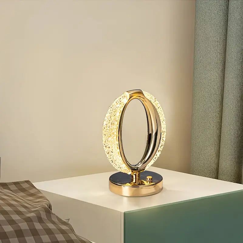 Lampe de Table en Cristal - Élégance Moderne et Éclairage Subtil