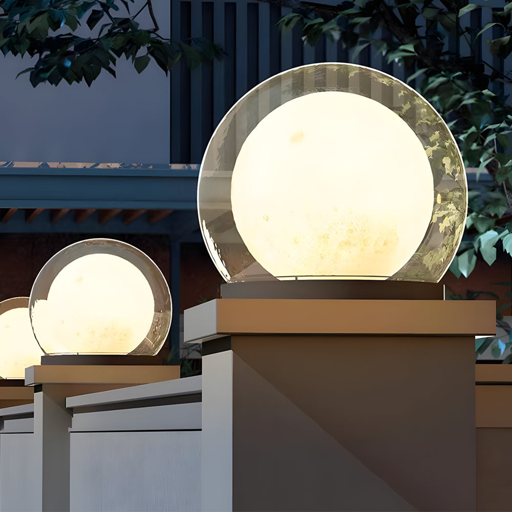 Lampe Solaire Moderne pour Extérieur - Design Résistant aux Intempéries et Élégant