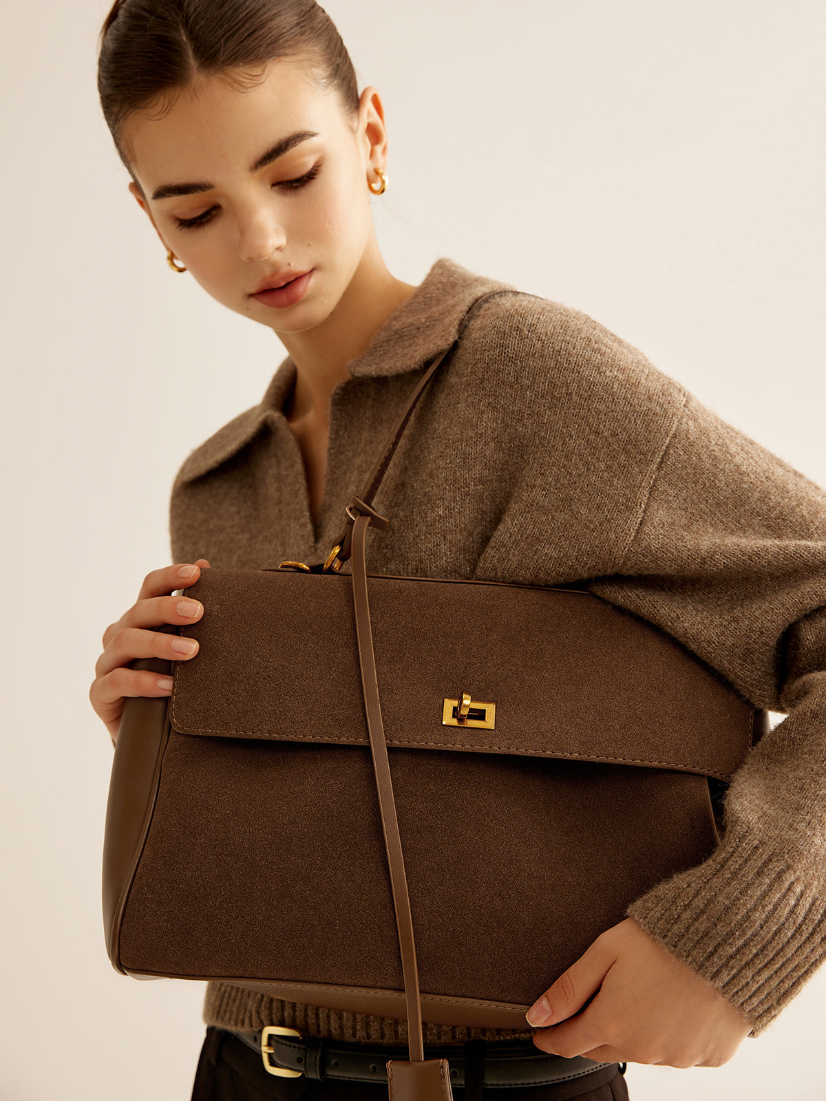 Sac à Main Femme Noir Spacieux - Polyuréthane Durable et Élégant