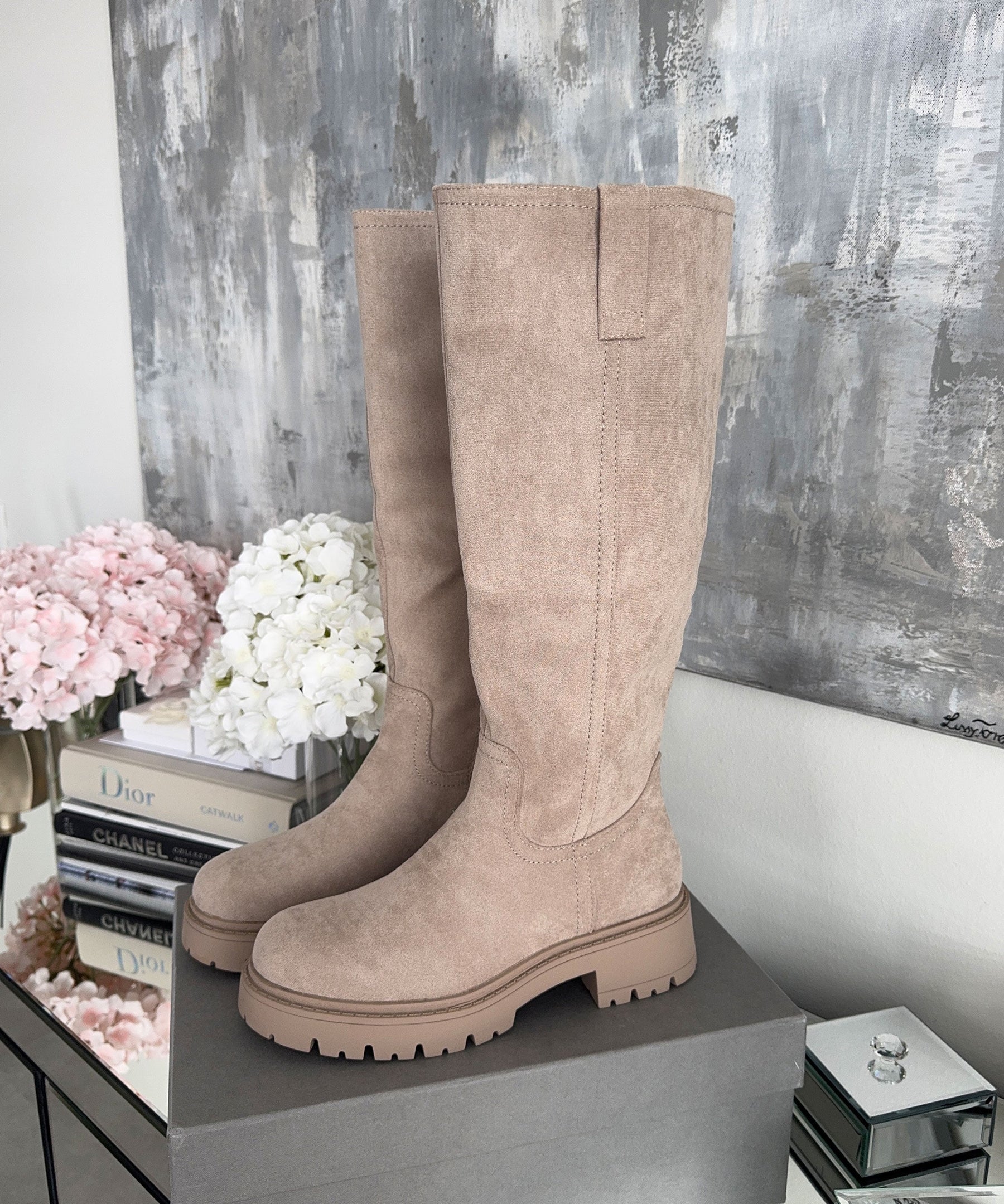 Bottes Beige Confortables avec Intérieur Doublé - Élégantes et Pratiques pour un Port Quotidien