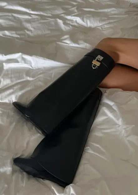 Bottes Femme Cuir Vegan Noir - Élégantes avec Talon Caché et Confort