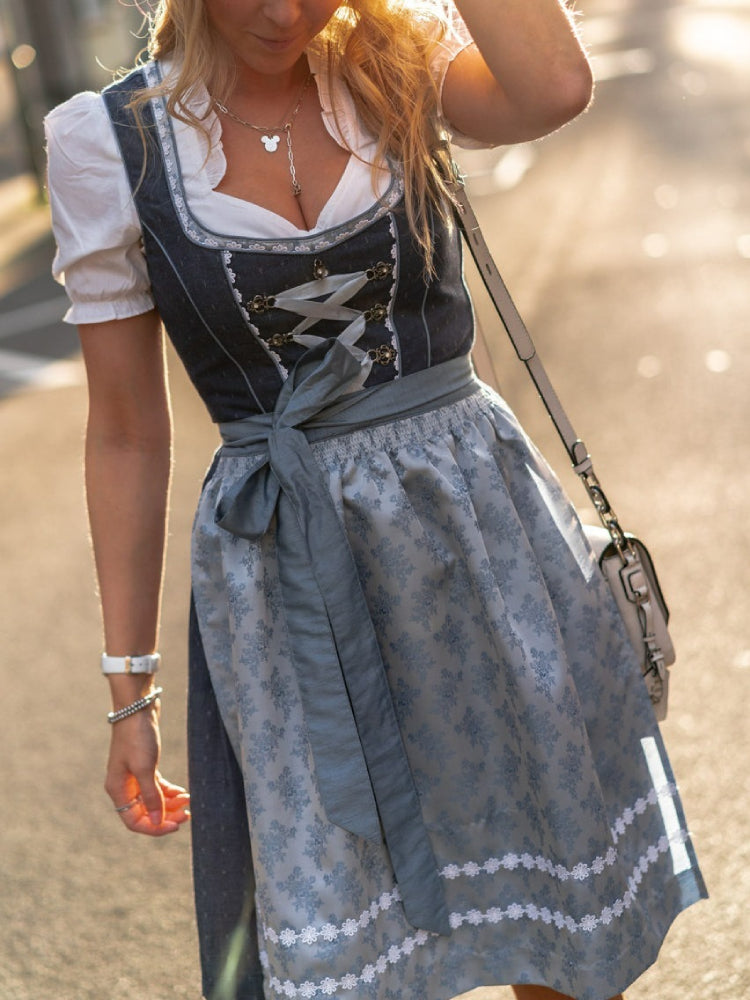 Robe Dirndl Bleue Traditionnelle - Élégance et Charme pour Oktoberfest