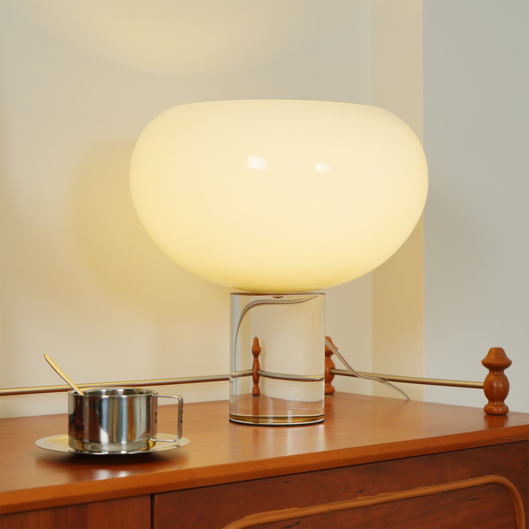 Lampe de Table en Verre Rond - Design Élégant et Fonctionnel
