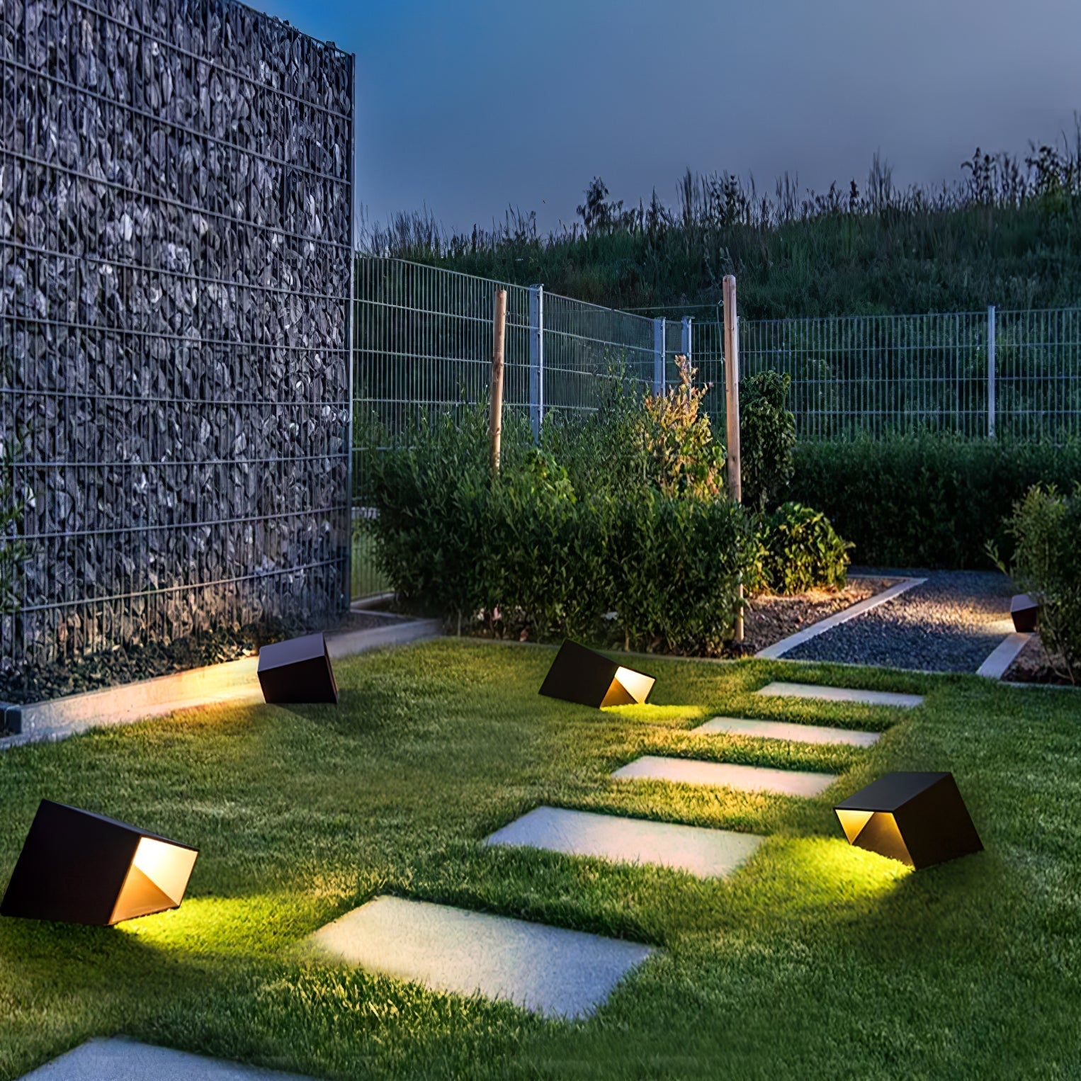 Lumière Solaire de Jardin - Éclairage LED Compact et Durable