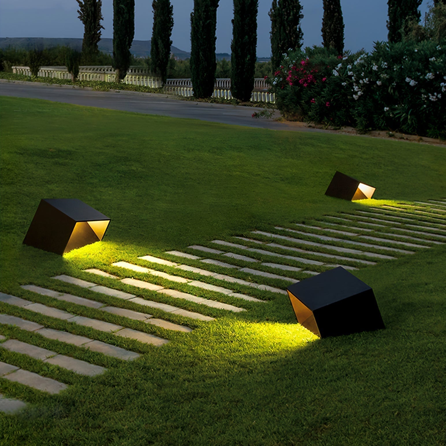 Lumière Solaire de Jardin - Éclairage LED Compact et Durable