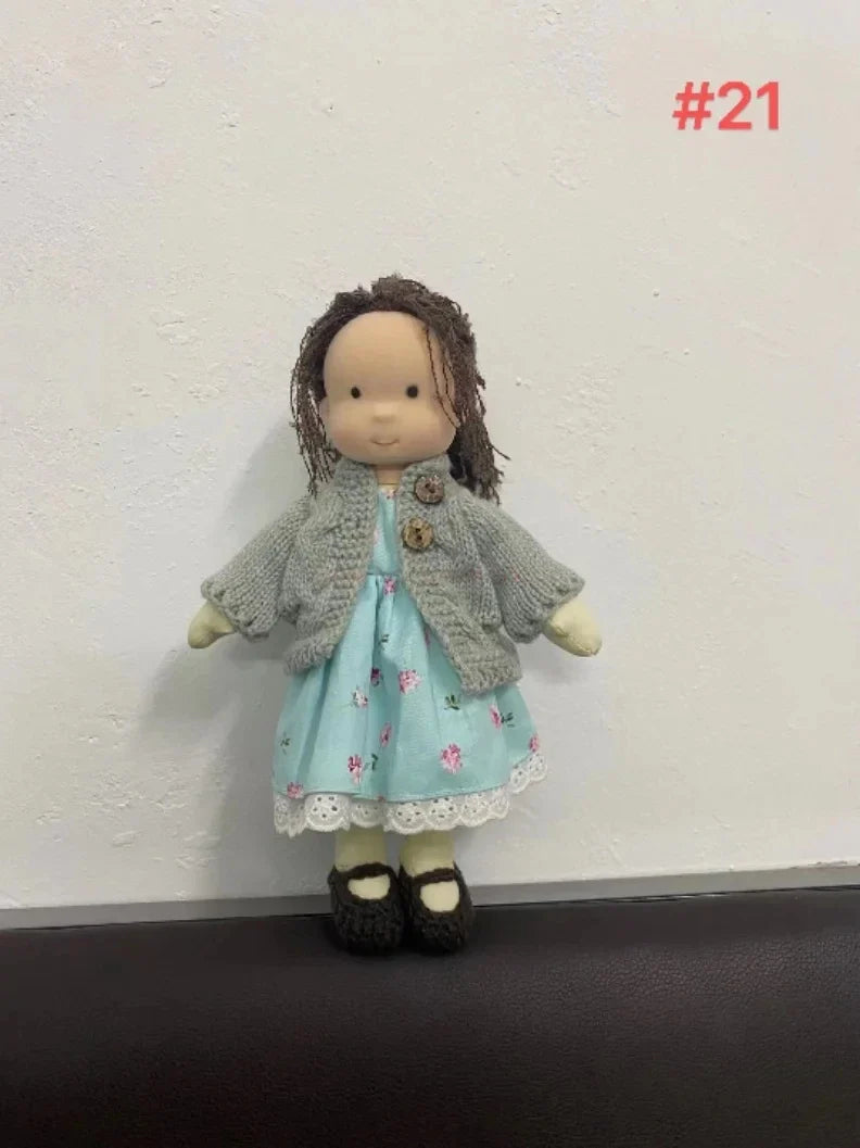 Poupée en Peluche en Coton - Douceur et Câlins pour Enfants