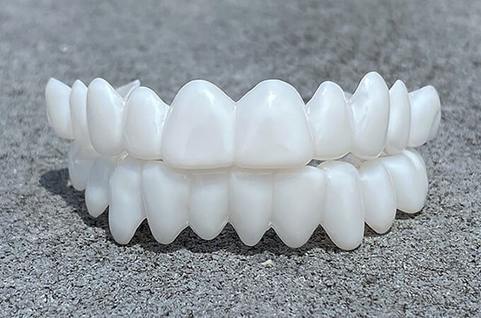 Prothèses Dentaires Sur Mesure - Restaurez Votre Sourire Naturel