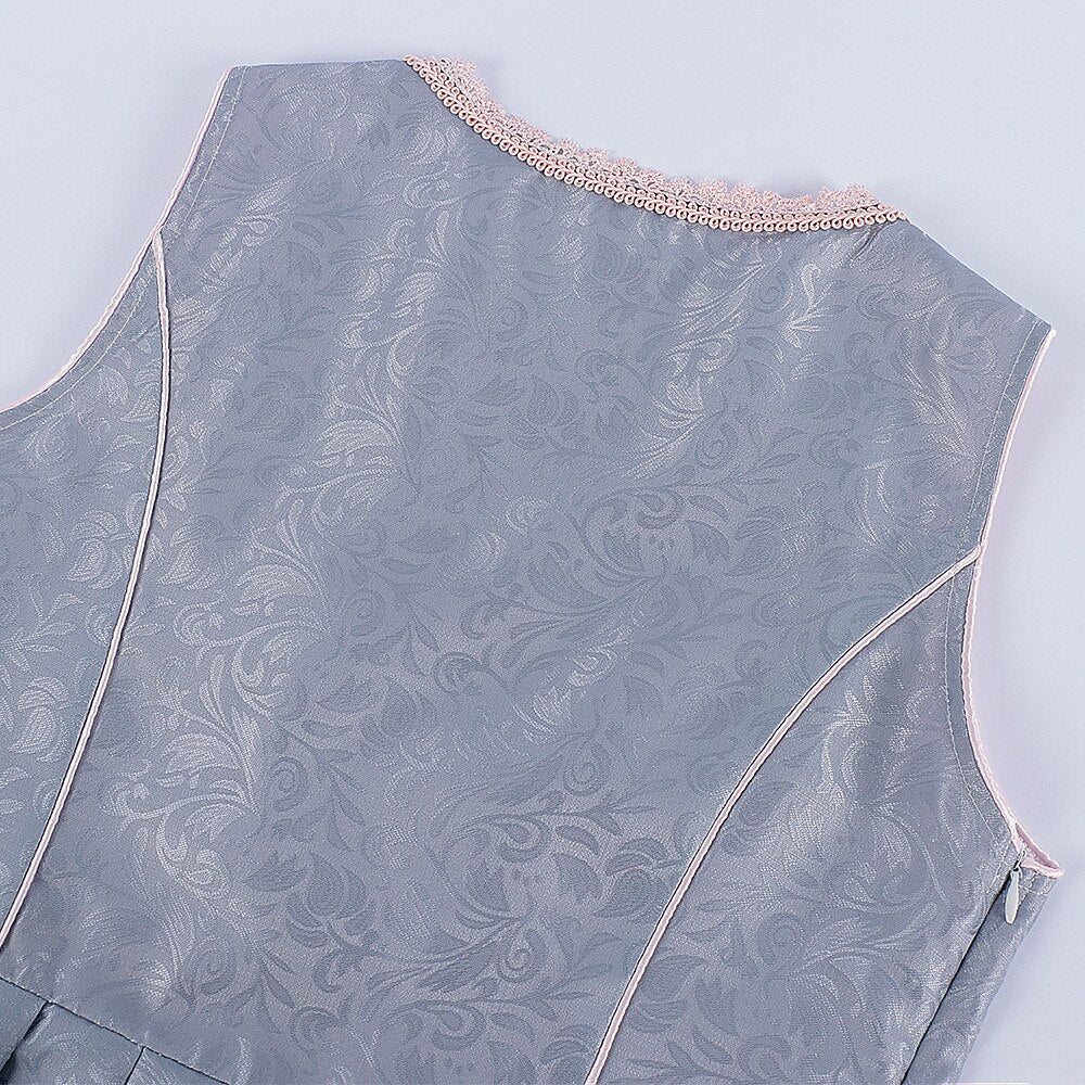 Robe Dirndl Grise avec Tablier - Élégance Traditionnelle pour Oktoberfest