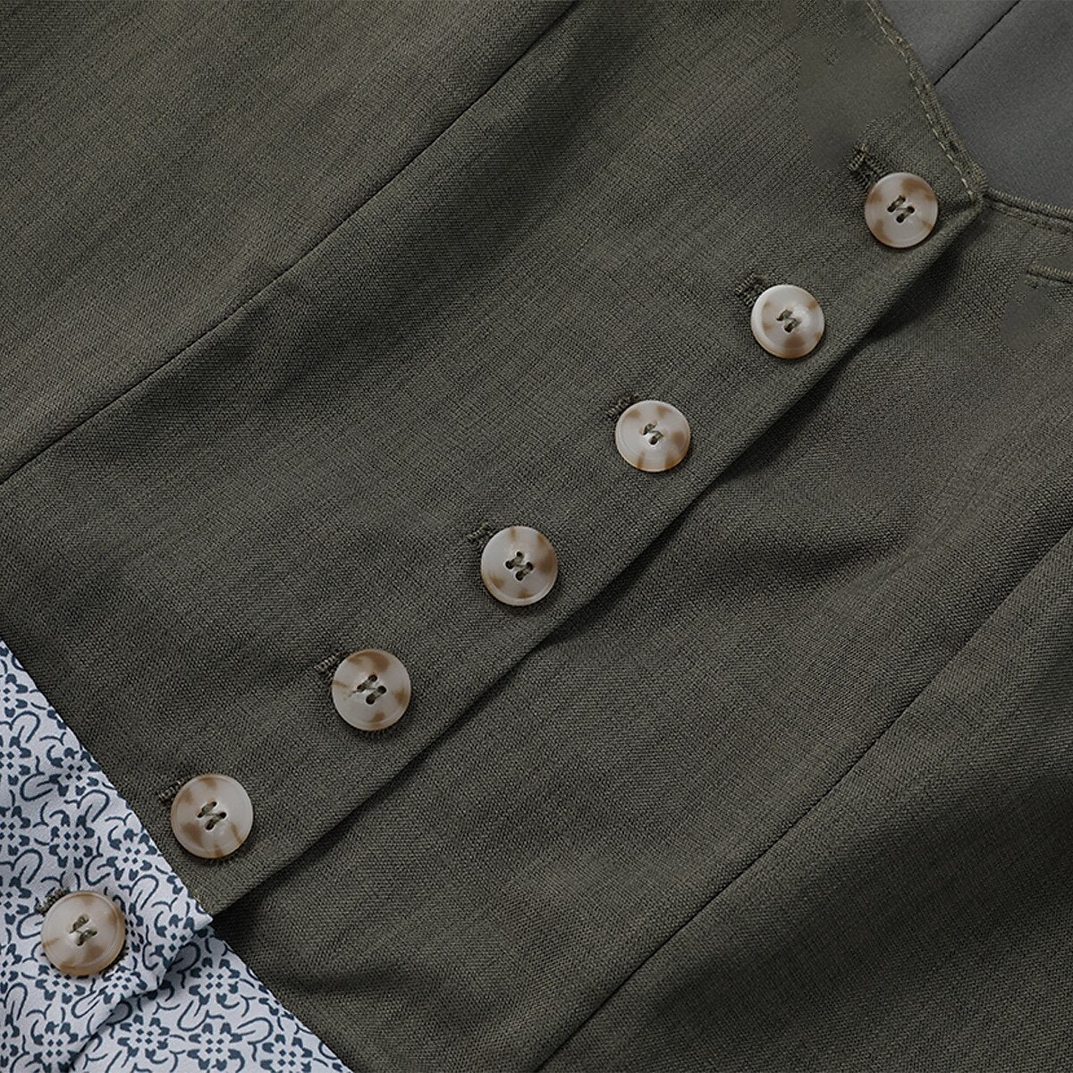 Robe Dirndl Traditionnelle avec Tablier - Élégante Tenue pour Oktoberfest