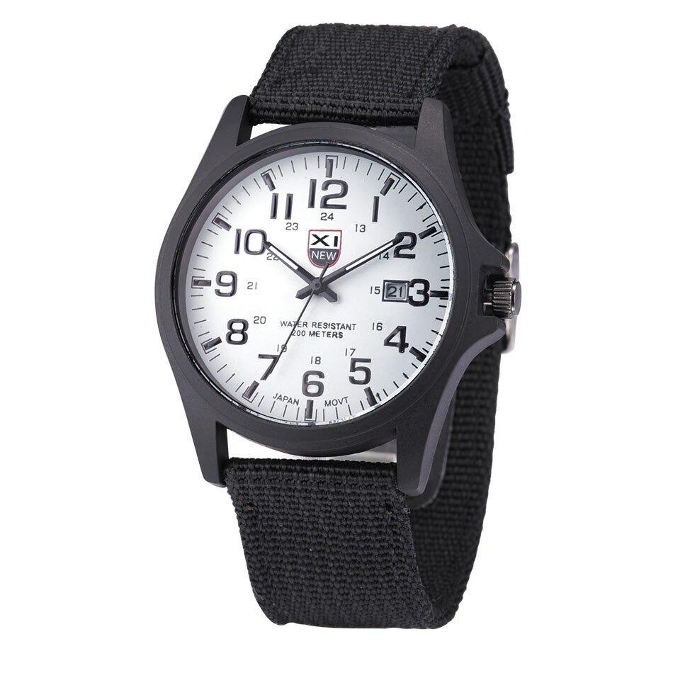 Montre Militaire Résistante à l'Eau - Cadran Éclairé et Chronomètre Multifonction