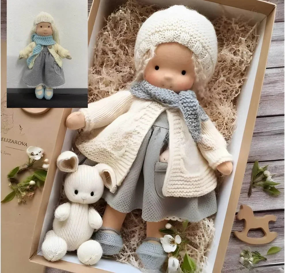 Poupée Waldorf en Peluche 30 cm - Douceur Apaisante et Cadeau Idéal