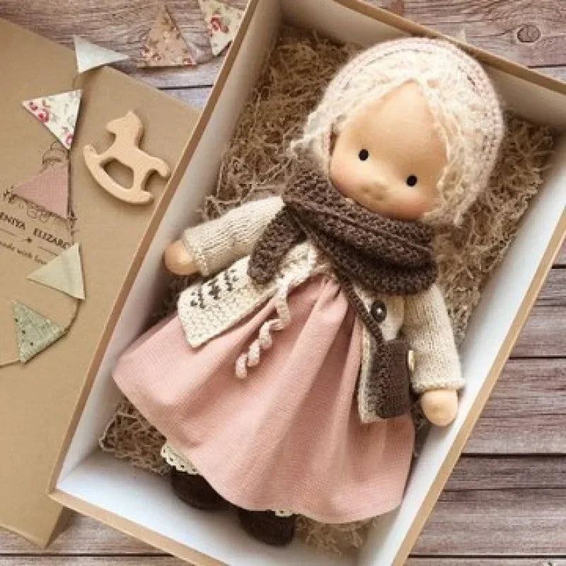 Poupée Waldorf en Peluche 30 cm - Douceur Apaisante et Cadeau Idéal
