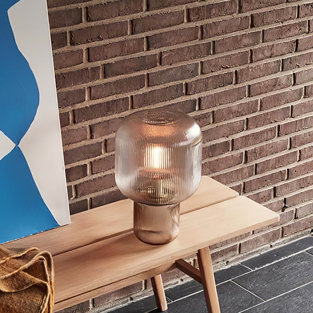 Lampe de Table en Verre et Métal - Élégance et Lumière Chaleureuse