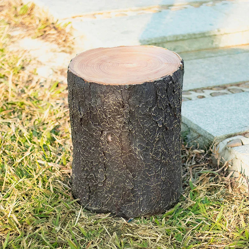 Lampe de Jardin en Souche d'Arbre - Écoénergétique et Longue Durée de Vie
