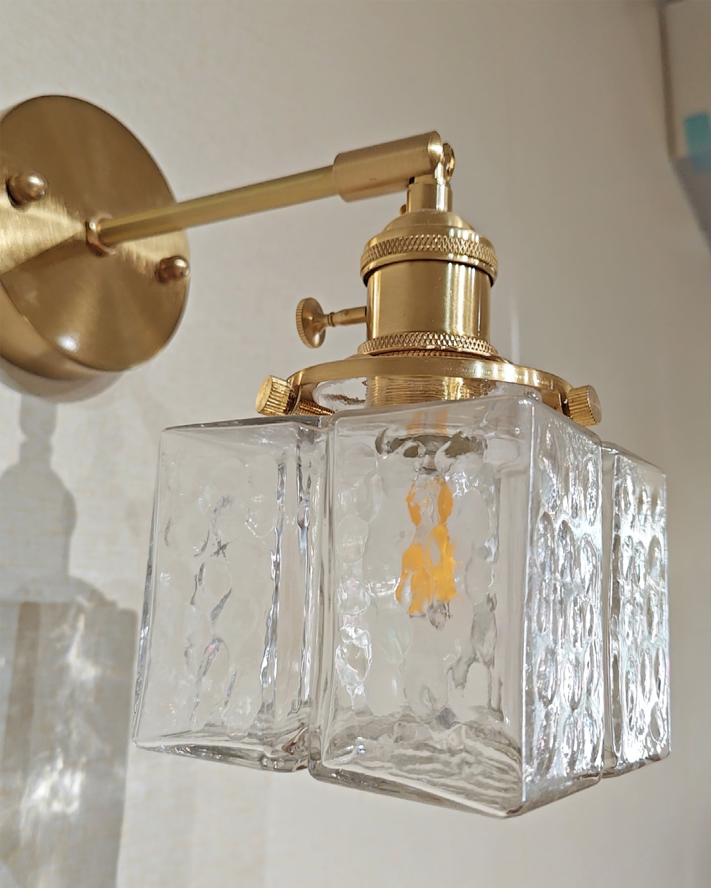 Applique Murale Élégante en Aluminium - Luxe et Durabilité pour Intérieurs