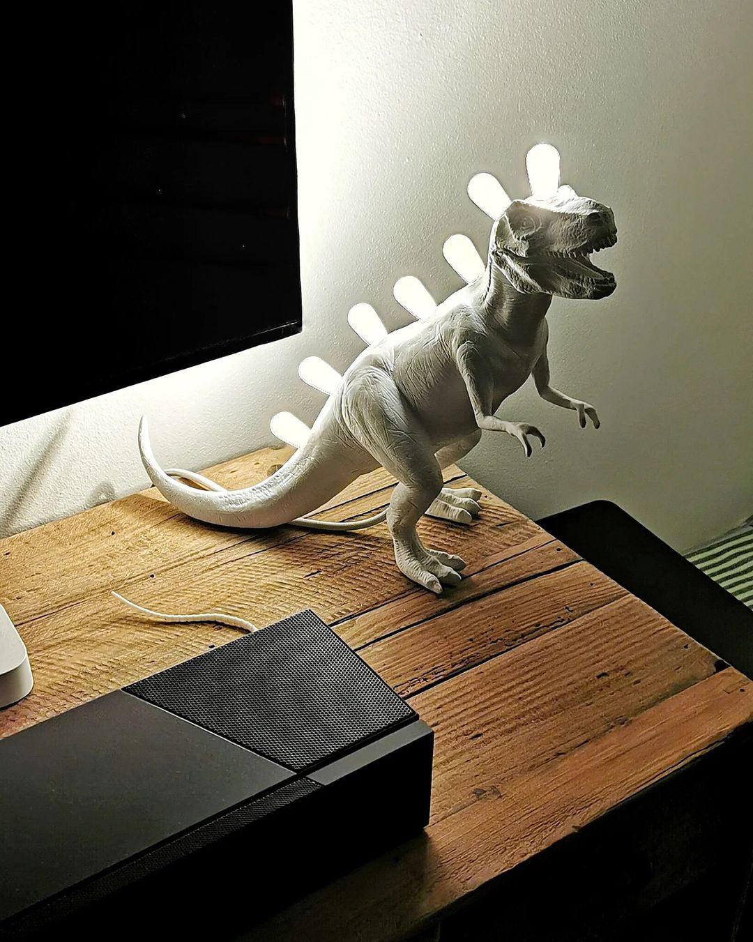 Lampe de Table Créative Tyrannosaurus - Design Unique avec Éclairage Surprenant