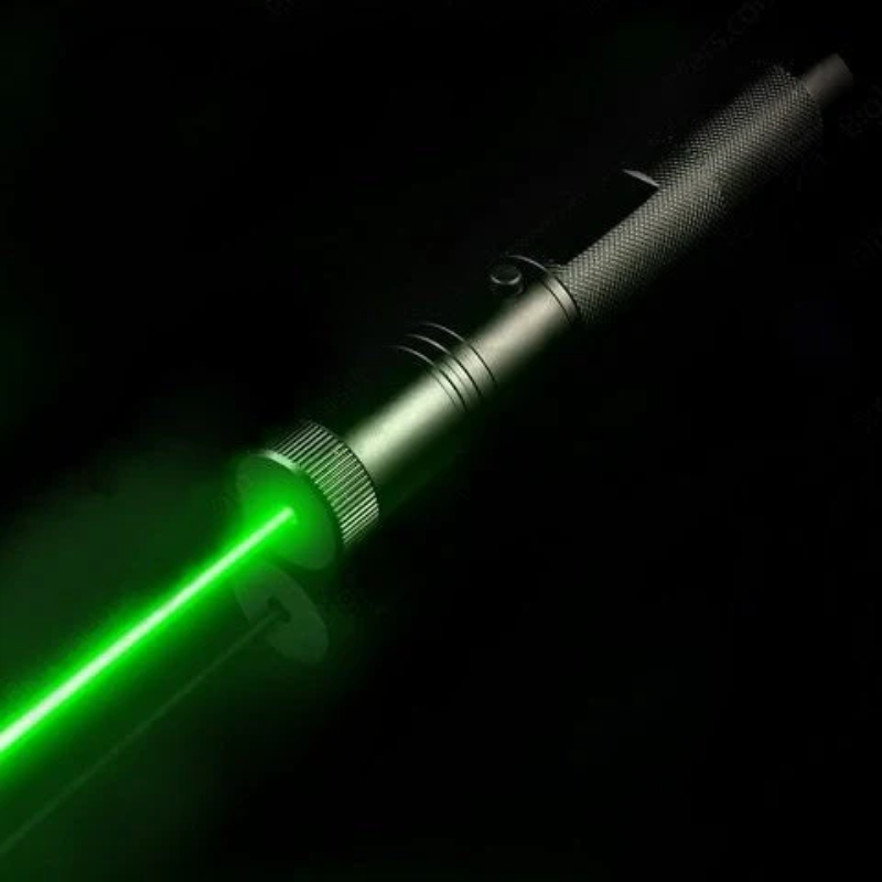 Pointeur Laser Haute Portée - Rechargeable et Sécurisé pour Extérieur
