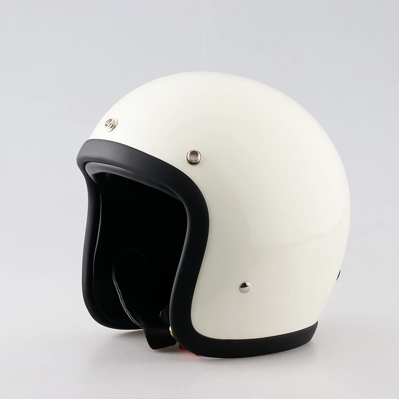 Casque de Moto Vintage Sécurisé - Léger et Confortable pour Longues Balades