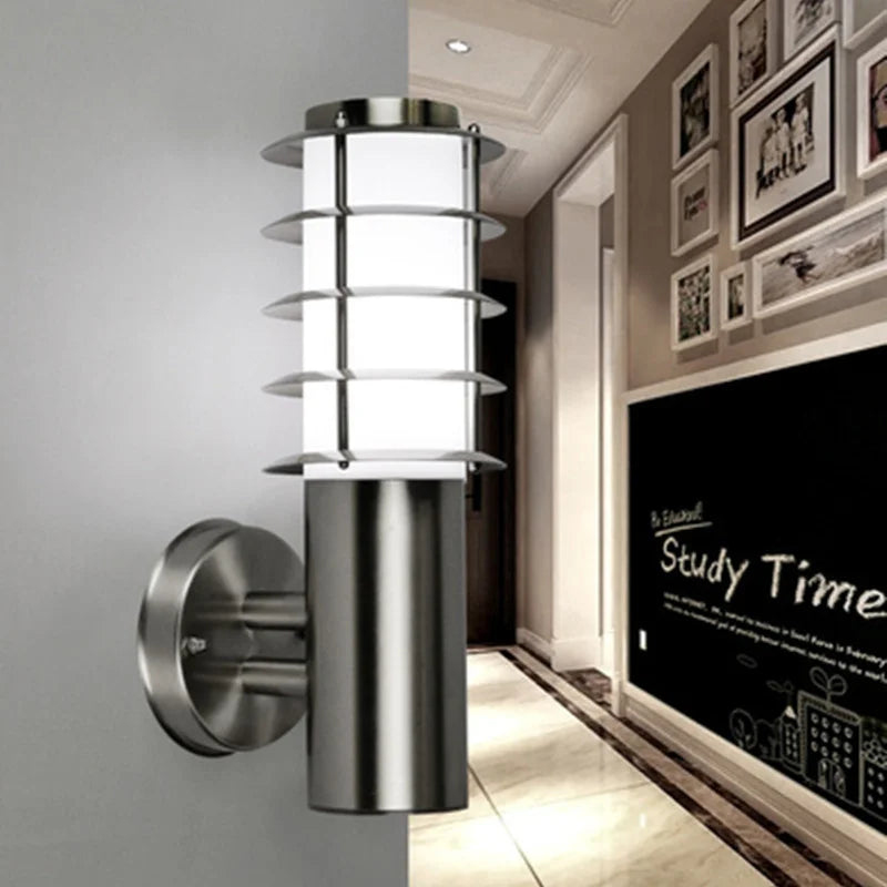 Lampe Murale Extérieure en Acier Inoxydable - Résistante aux Intempéries avec Éclairage LED