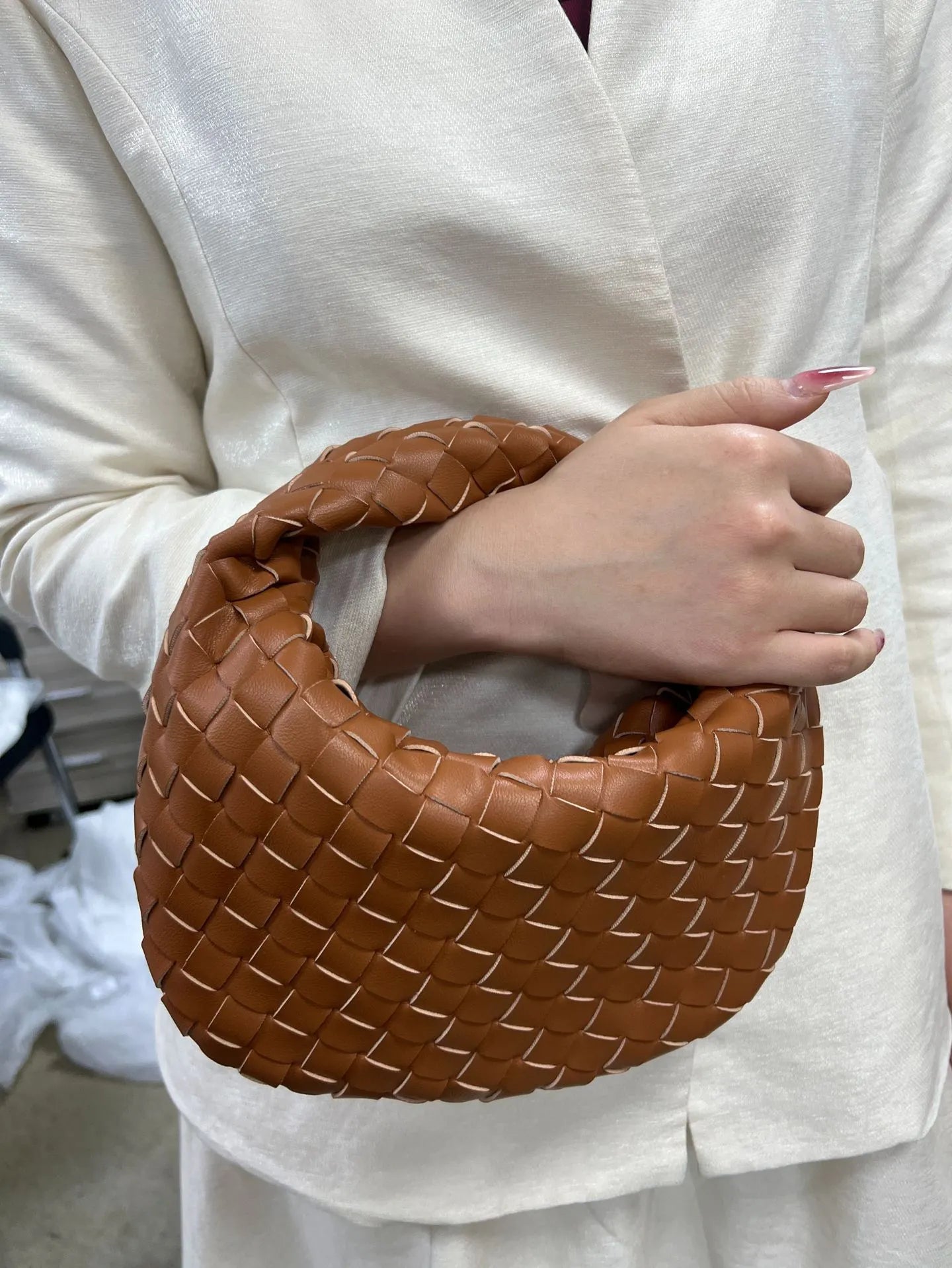 Sac à Main Tressé pour Femmes - Élégant et Spacieux en Polyuréthane