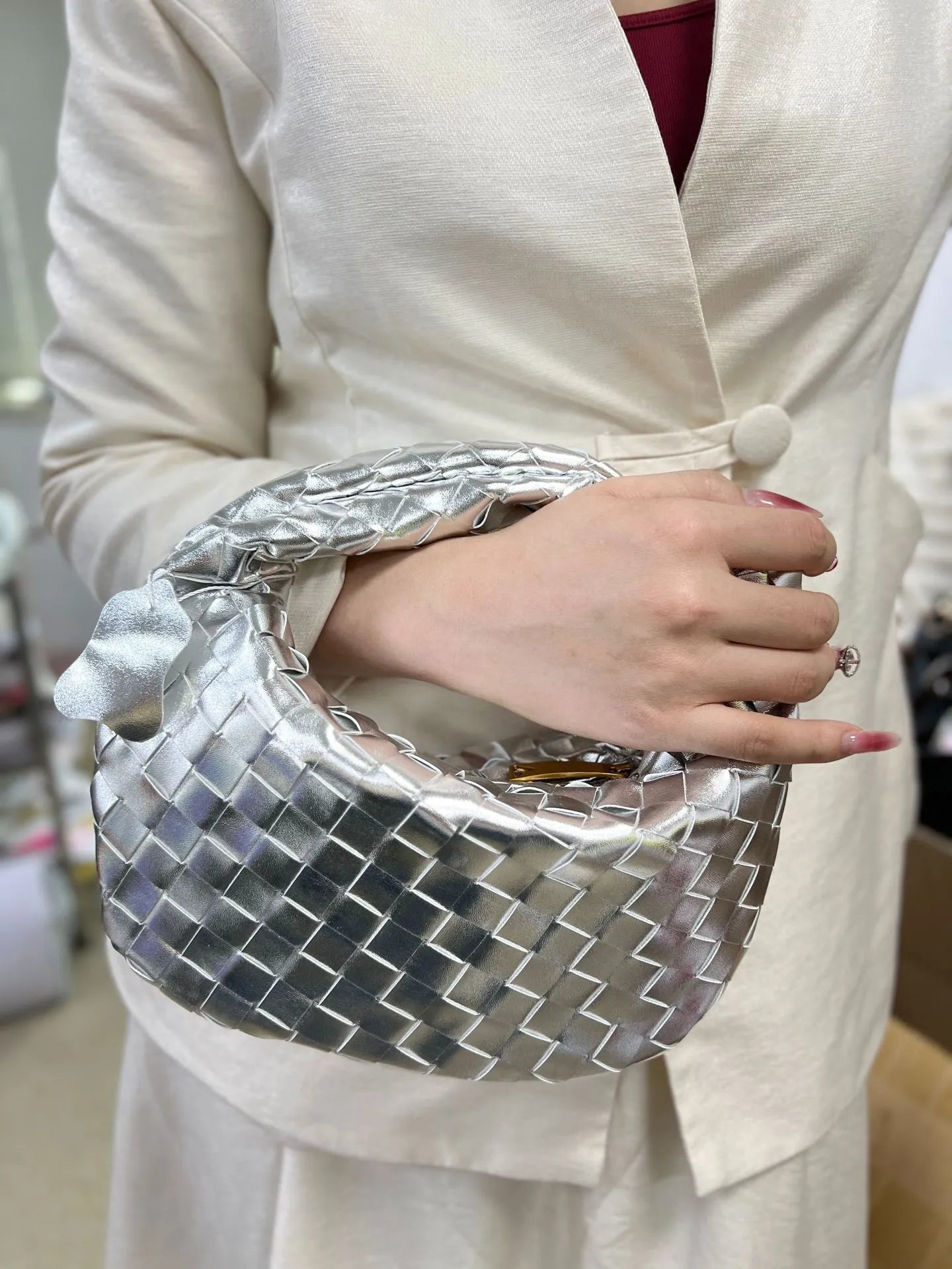 Sac à Main Tressé pour Femmes - Élégant et Spacieux en Polyuréthane