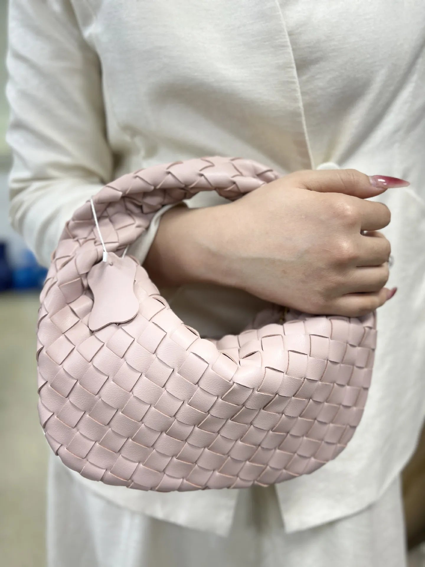 Sac à Main Tressé pour Femmes - Élégant et Spacieux en Polyuréthane