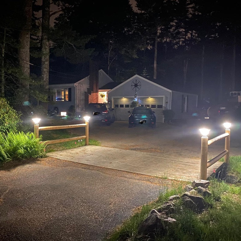 Lampe Solaire Étanche pour Jardin - 3 Couleurs de Lumière et Batterie 4000mAh
