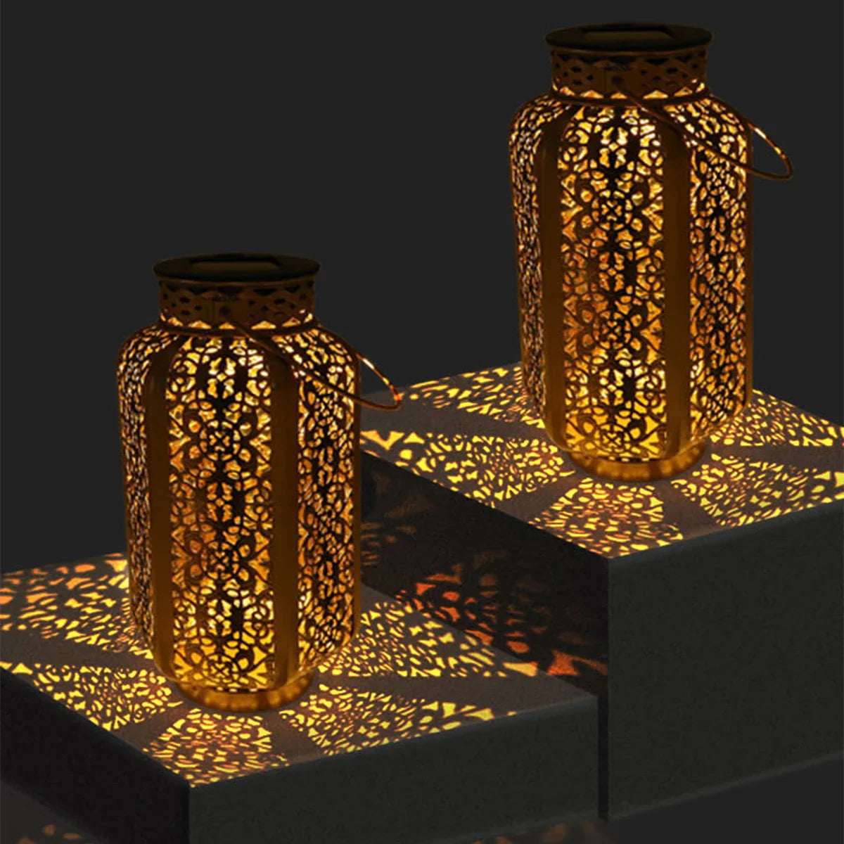 Lanterne Solaire Suspendue en Fer - Ambiance Chaleureuse pour Jardin