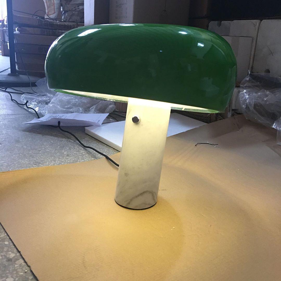 Lampe de Table en Marbre - Élégance et Ambiance Chaleureuse