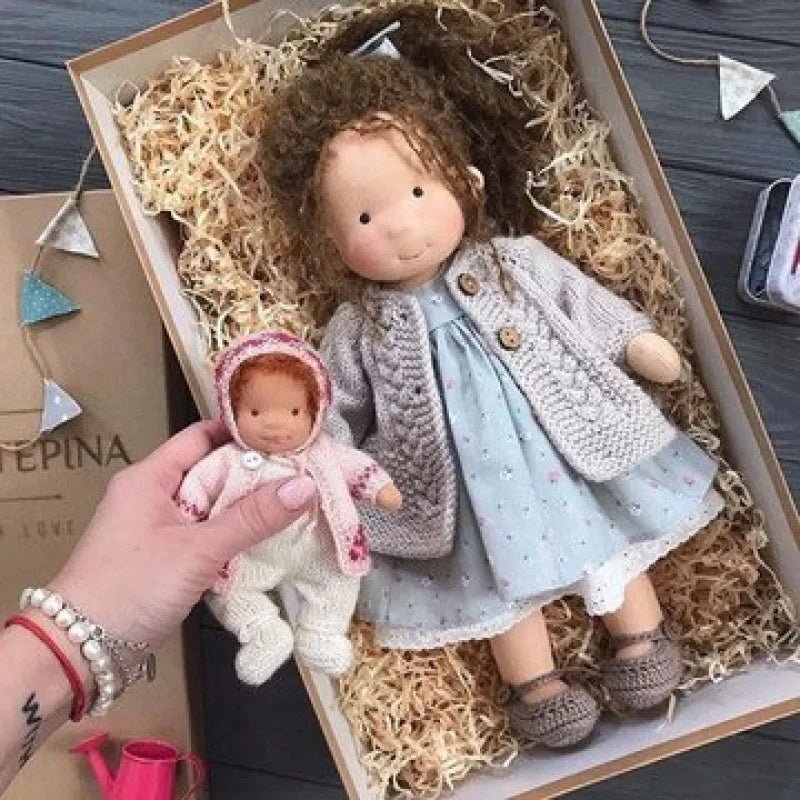 Poupée en Peluche Waldorf - Douceur Kawaii et Cadeau Prêt à Offrir