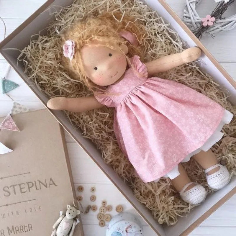 Poupée en Peluche Waldorf - Douceur Kawaii et Cadeau Prêt à Offrir