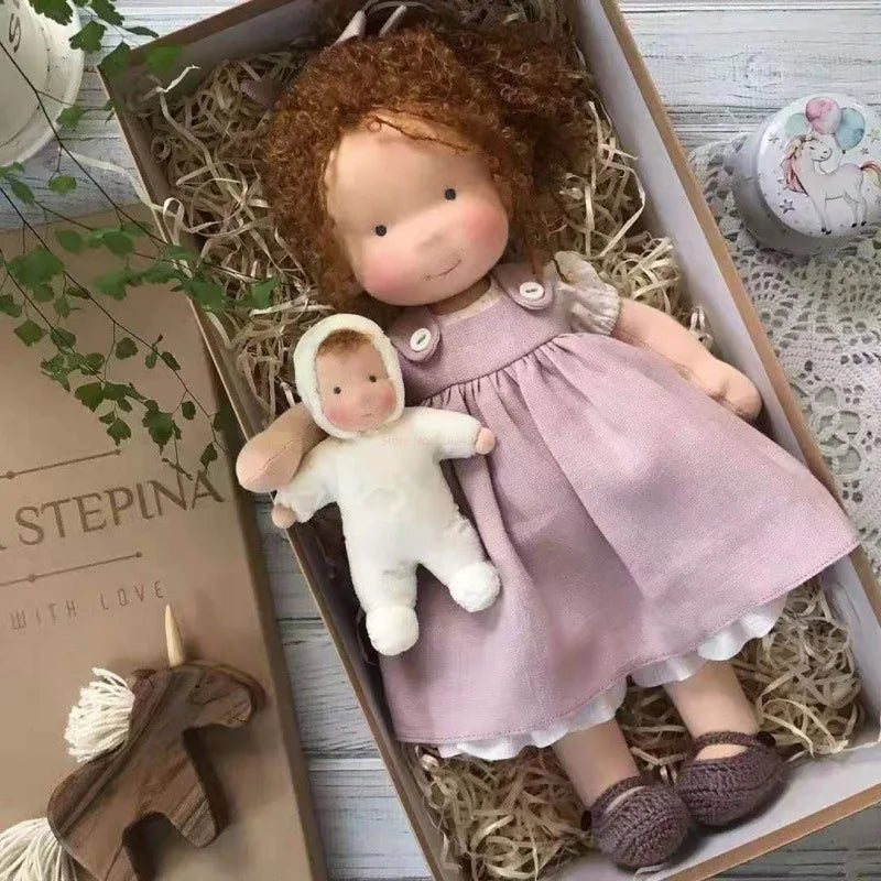 Poupée en Peluche Waldorf - Douceur Kawaii et Cadeau Prêt à Offrir