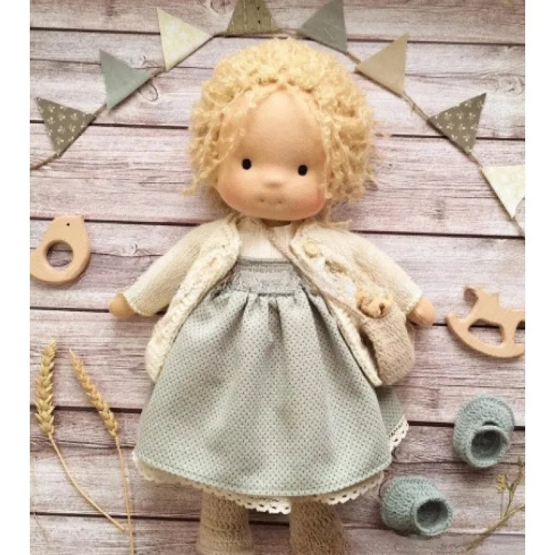 Poupée en Peluche Waldorf - Douceur Kawaii et Cadeau Prêt à Offrir