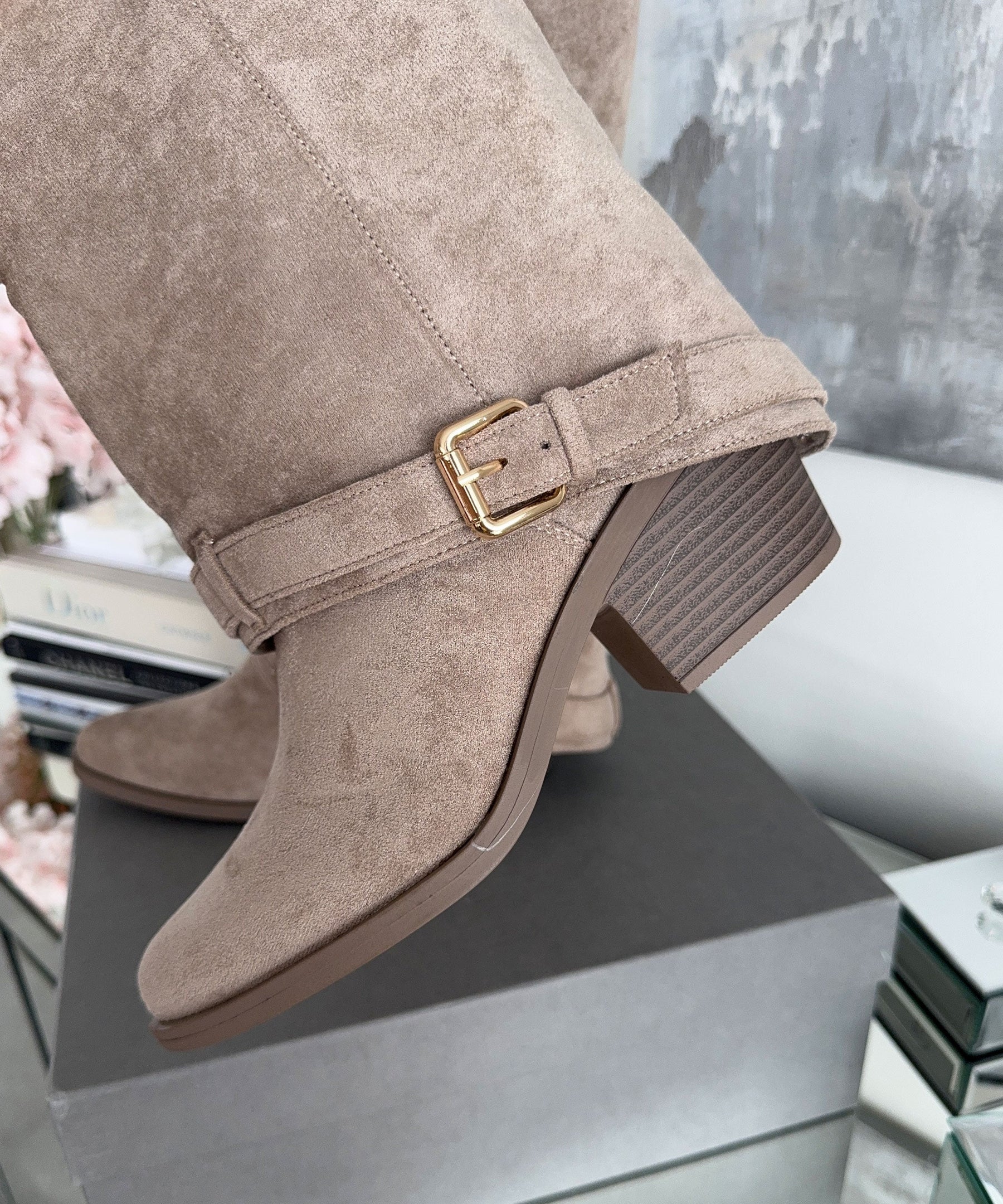 Bottes Montantes Beige Élégantes - Confort Optimal pour Usage Quotidien
