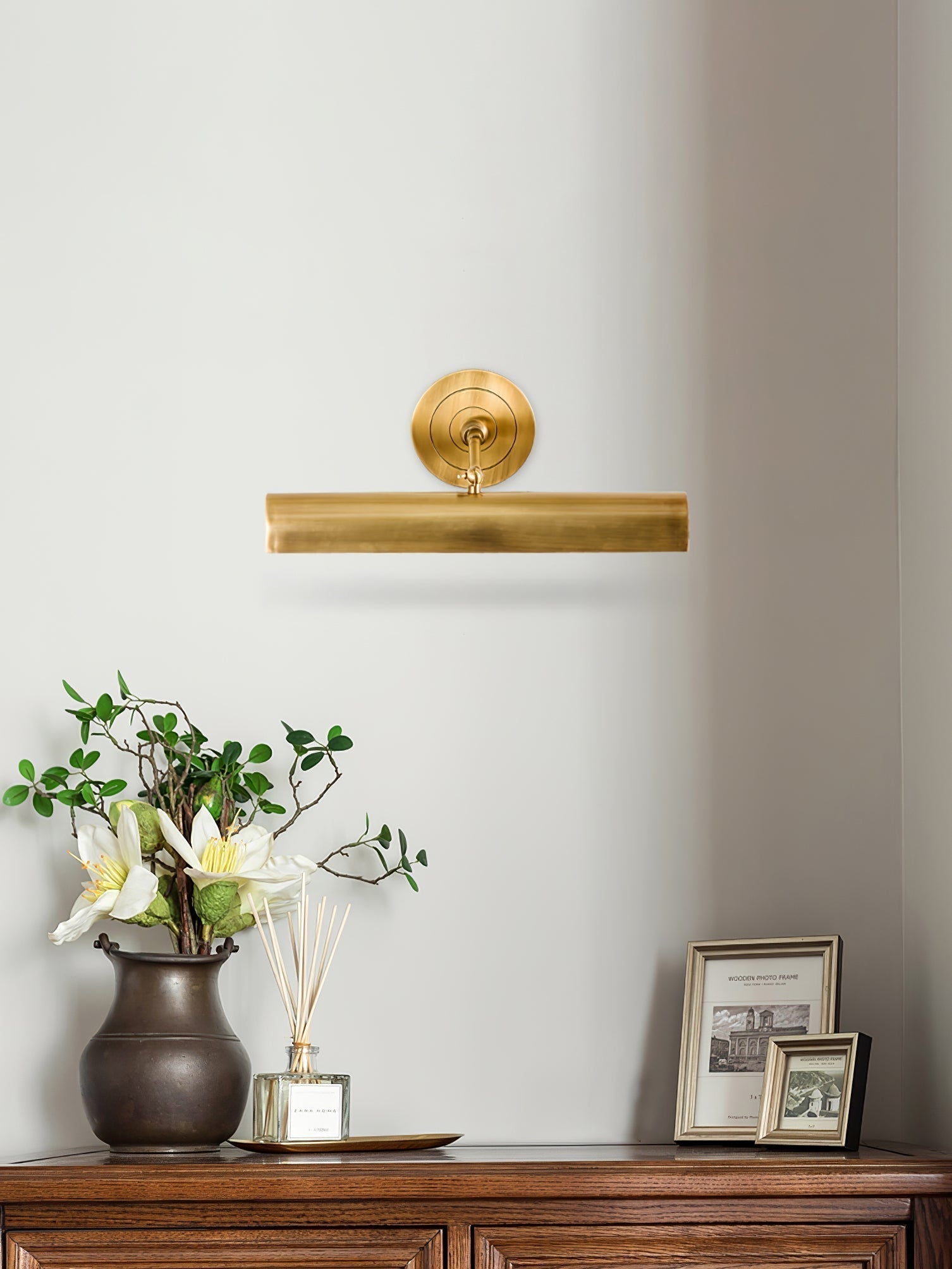 Applique Murale en Or pour Intérieurs Classiques - Éclairage Élégant et Durable