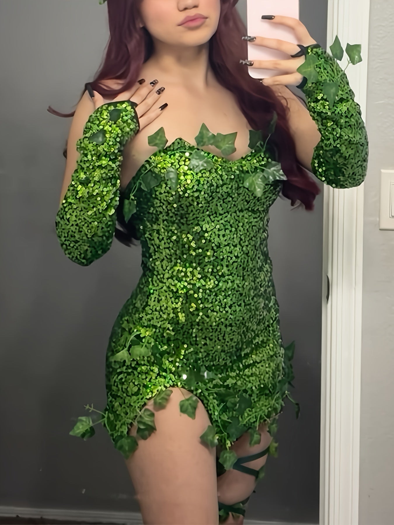 Robe de Costume d'Halloween Pailletée - Silhouette Moulante et Élégante