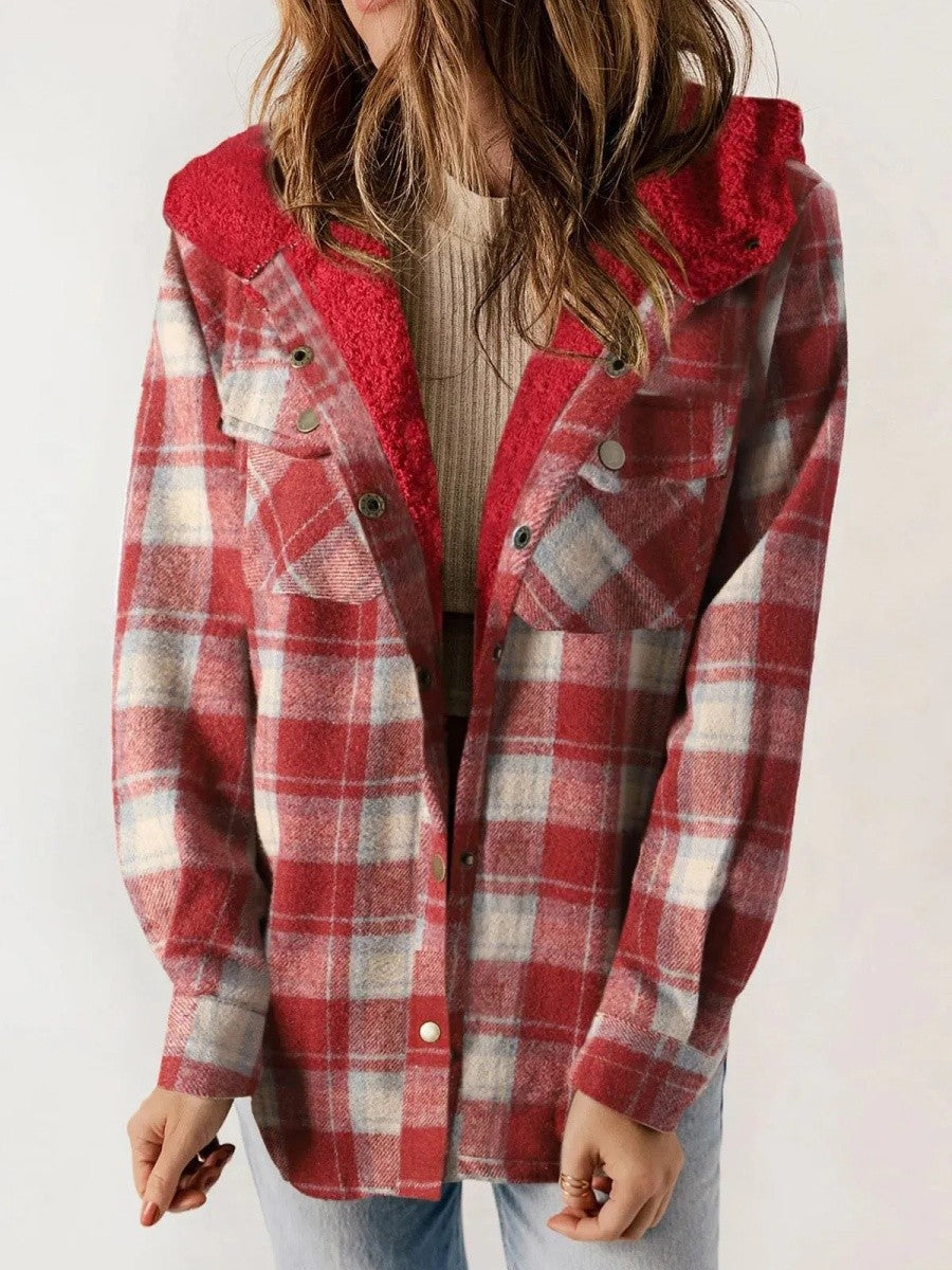 Veste à Carreaux Doublée en Polaire - Confortable et Élégante avec Capuche
