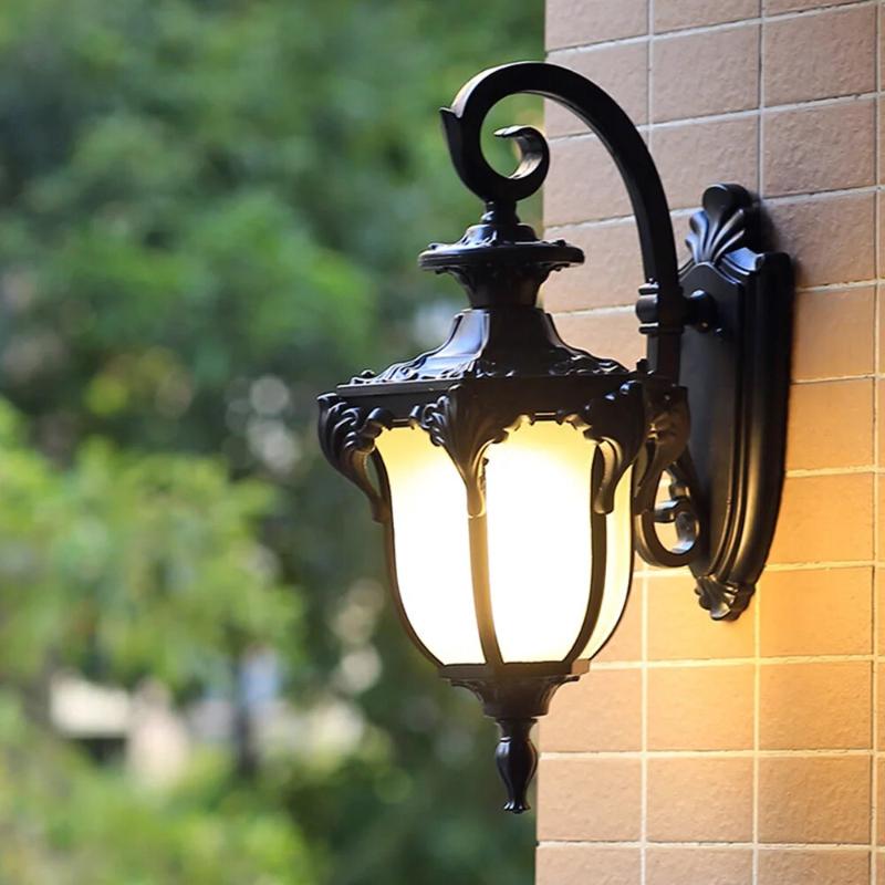 Lampe Murale Extérieure Vintage - Élégance et Résistance aux Intempéries