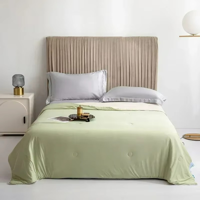 Couette Rafraîchissante Été Double Face - Tissu Froid et Confort Optimal