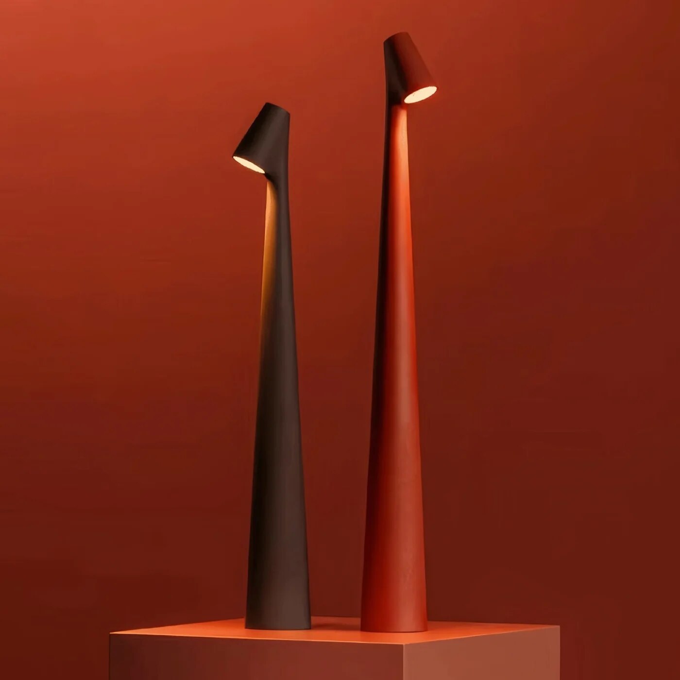 Lampe de Table Rechargeable LED - Élégante et Pratique pour Tous les Espaces