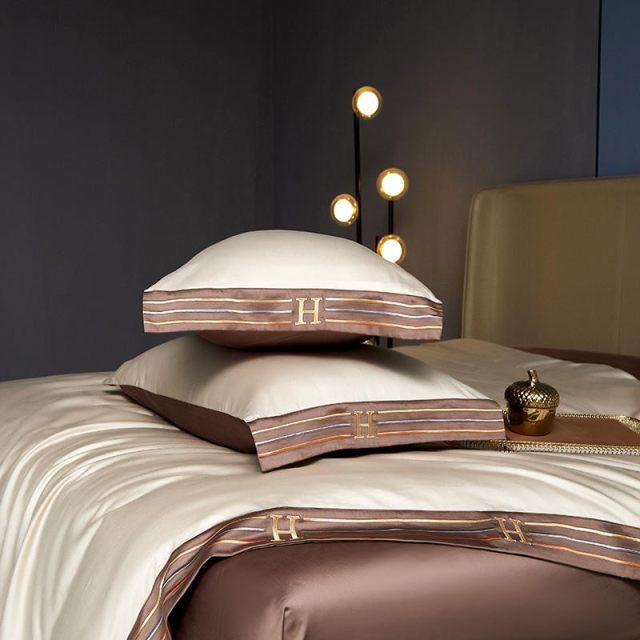 Housse de Couette en Coton Égyptien - Douceur et Durabilité Inégalées