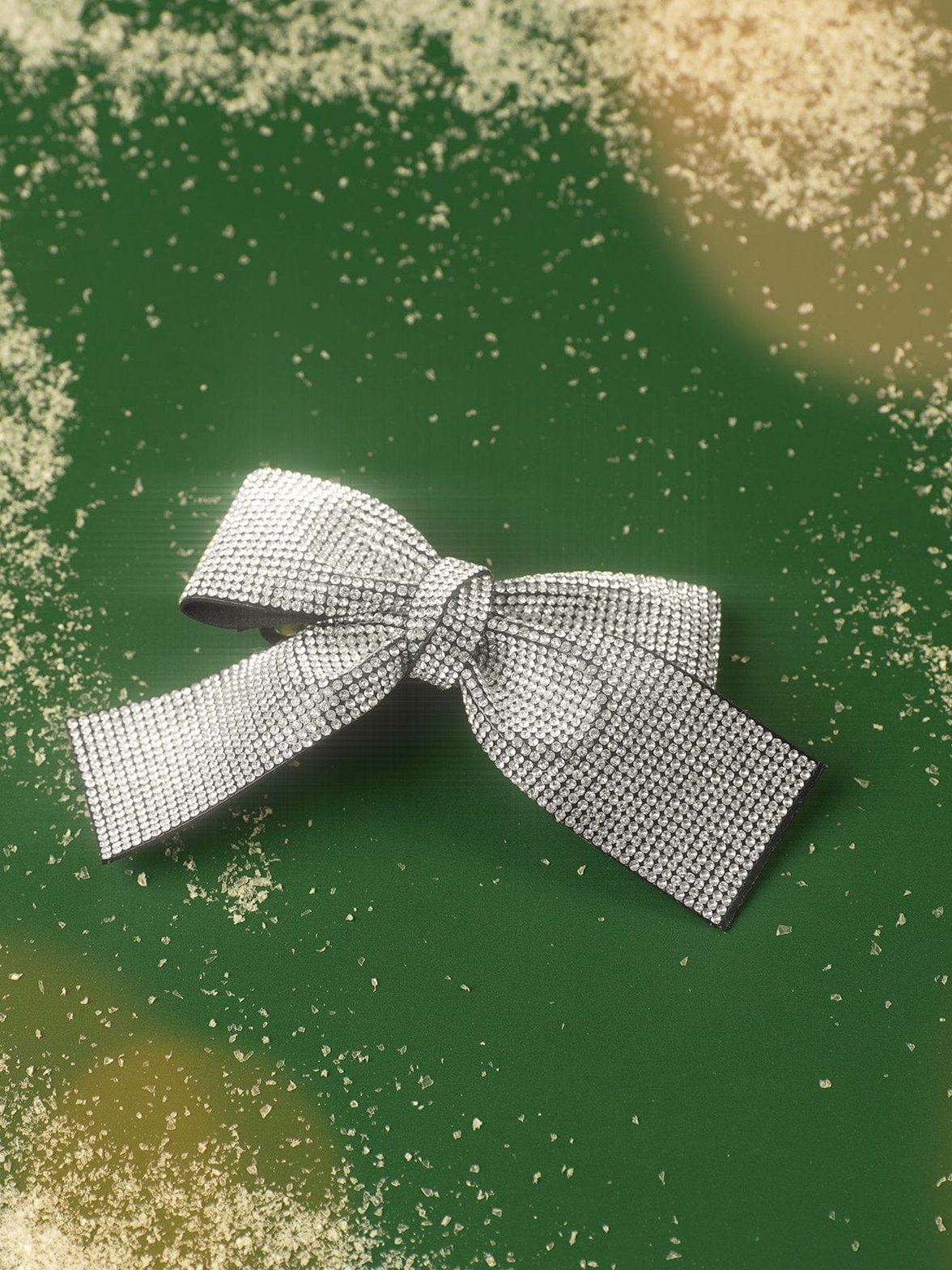 Barrette nœud strass vue de côté élégance