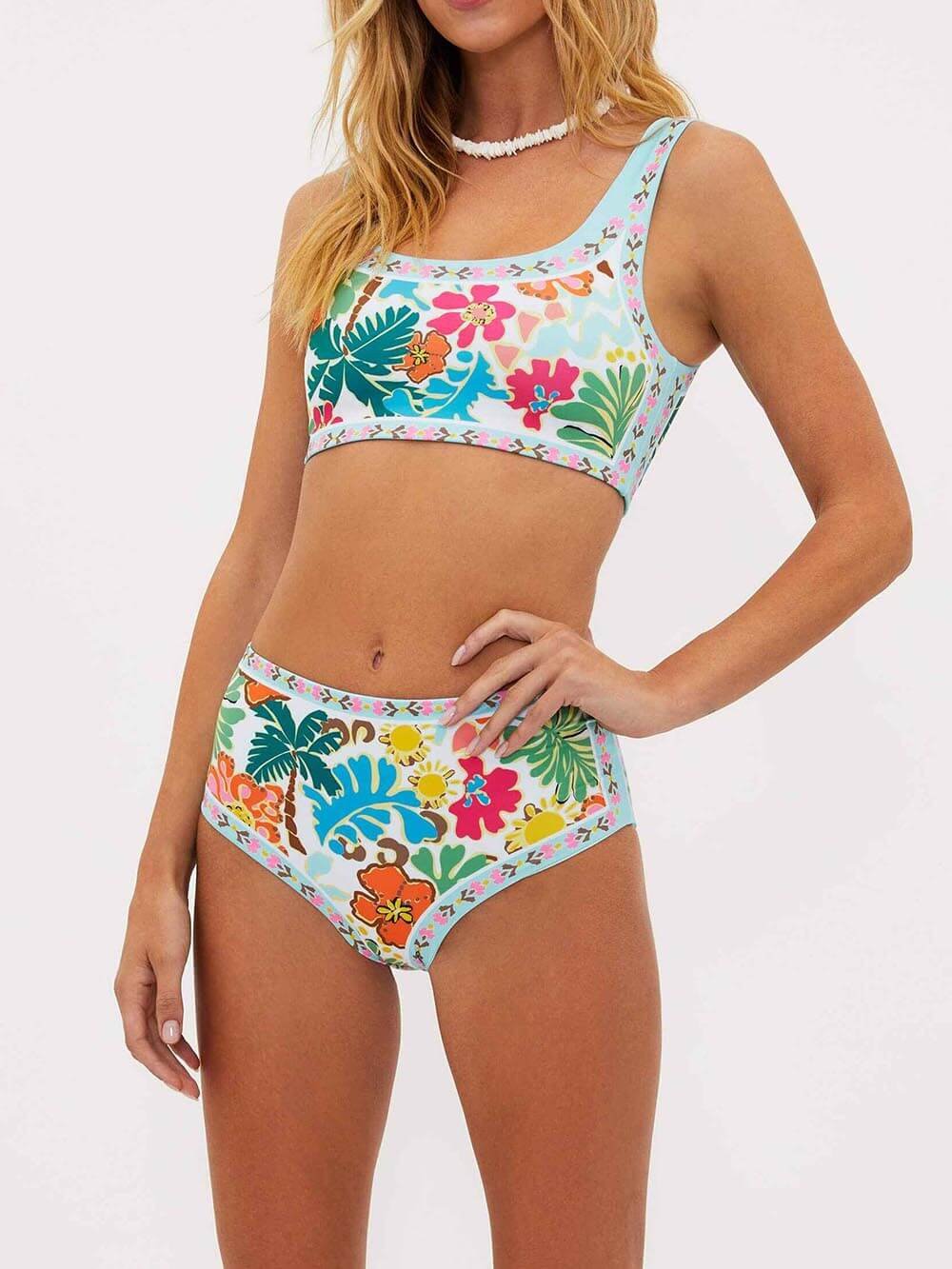 Bikini floral vue détail océan