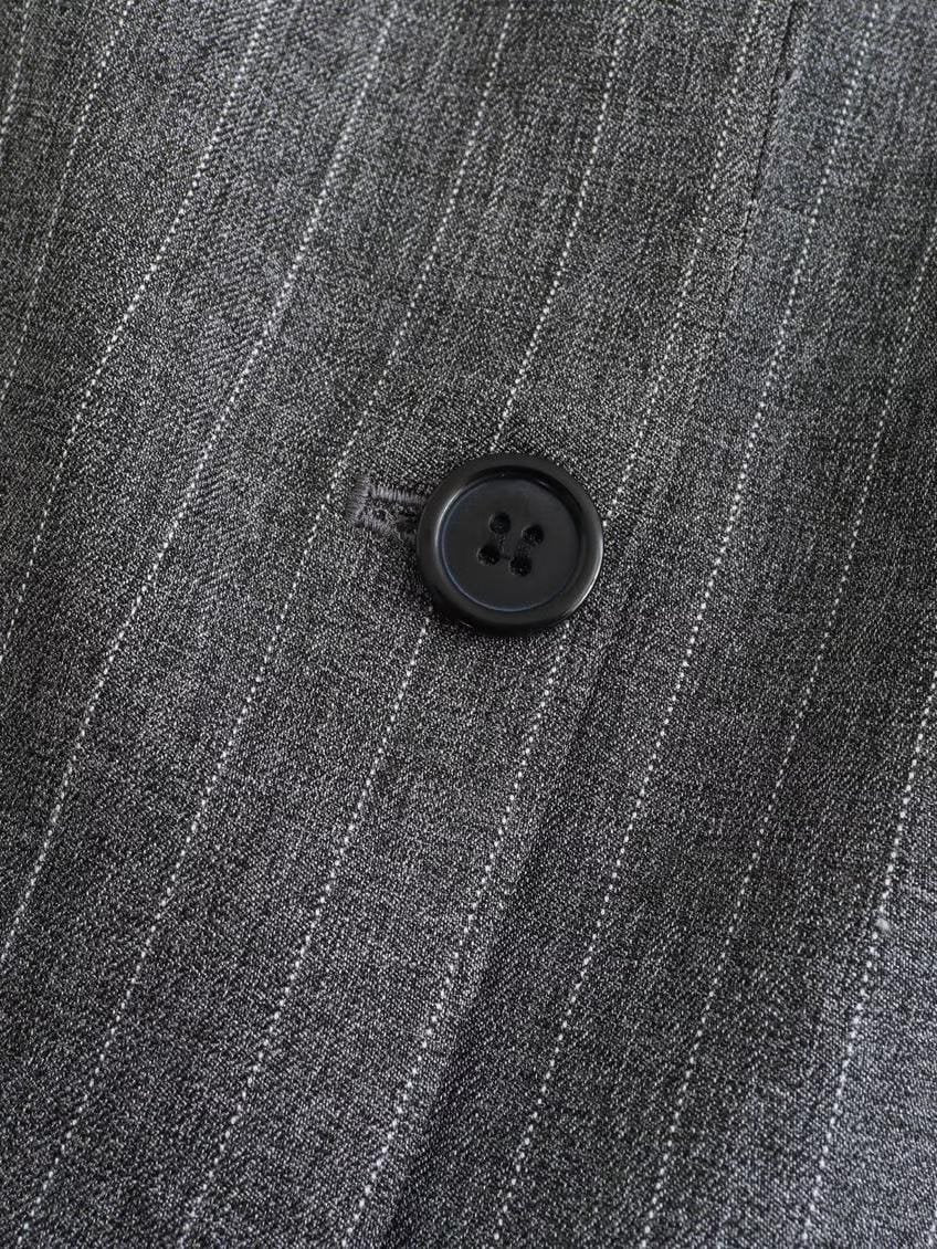 Blazer rayé gris vue de dos chic