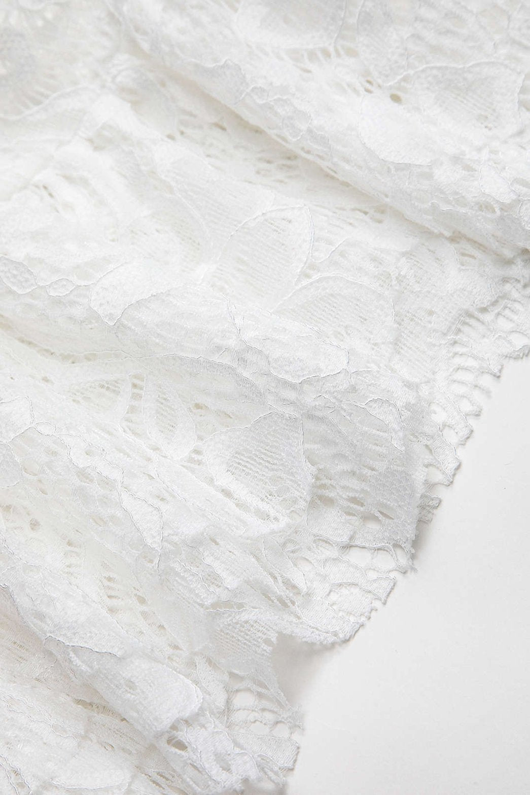 Blouse dentelle blanche vue latérale étoile