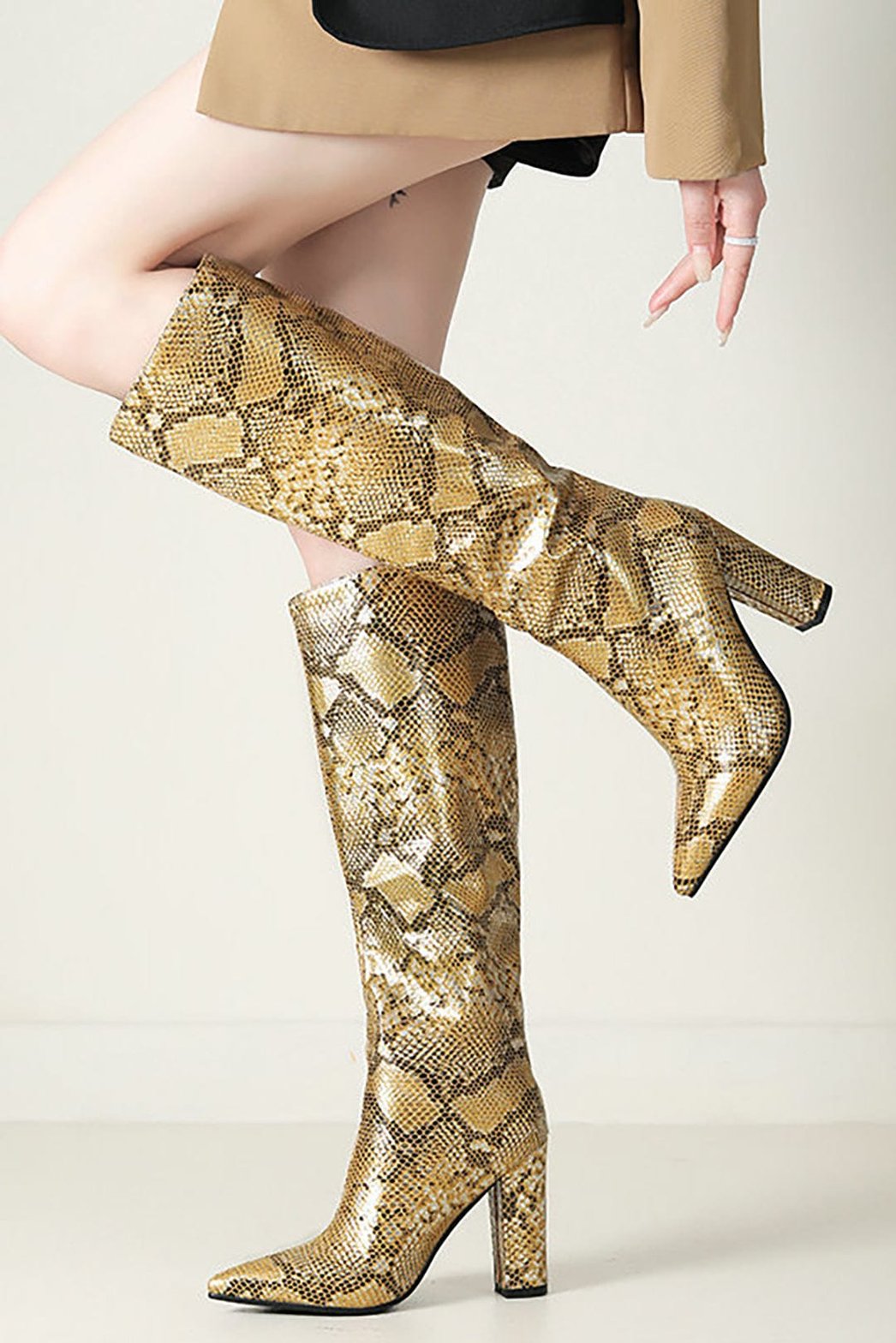 Bottes python dorées élégantes - Sublime